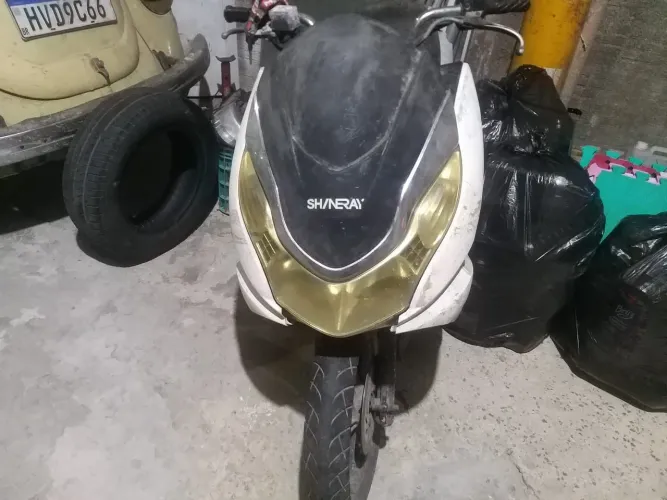 Scooter Shineray modelo PCX