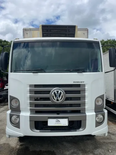 Caminhão VW 24.260 Baú Refrigerado 
