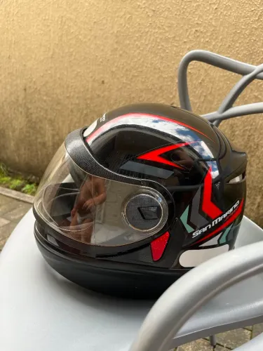 Vendo 2 capacete samarino original e afb.