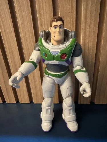 Boneco buzz lightyear