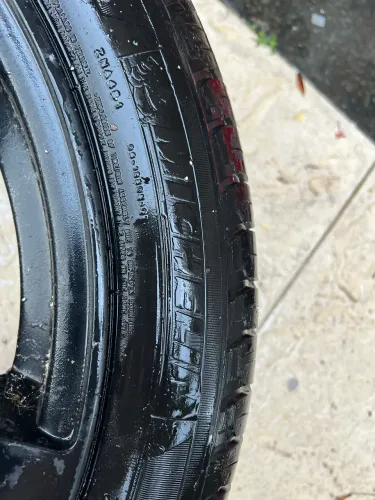 PNEU NOVO  245/45/R20