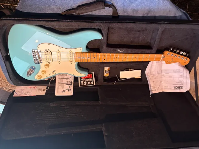 Fender azul Hss original com nota e case