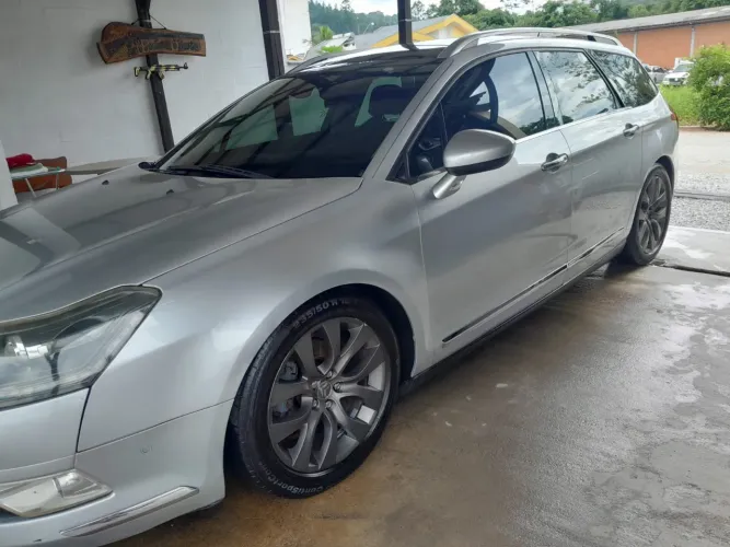 Citroen C5 Tourer Exclusive 2.0 16V 5P Aut. 2011