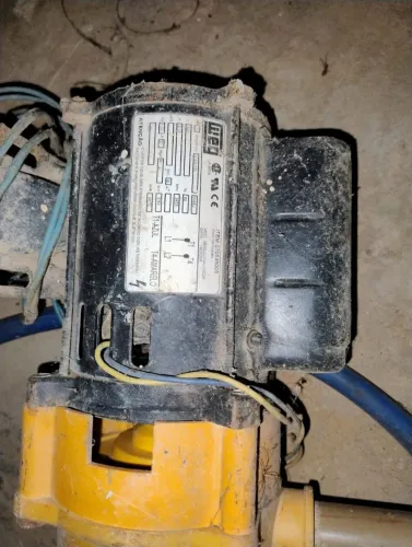 Bomba periférica 1/2 220v WEG