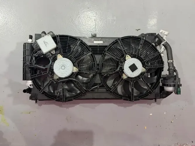 Kit Conjunto Radiador Nissan Leaf 2018 a 2024 
