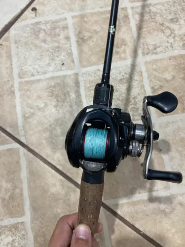 Carretilha marine sport e vara top e linha multifilamento