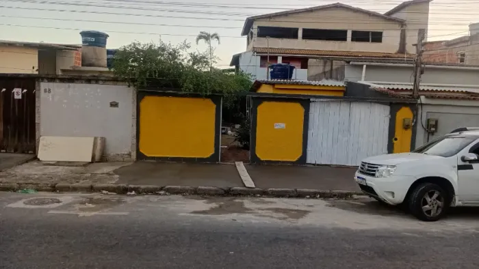 Vendo casa - Parque Aeroporto