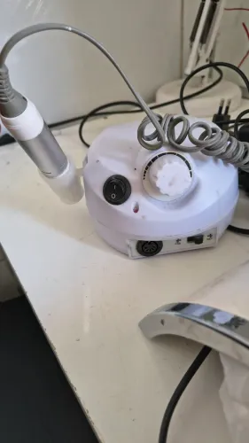 Motor de unhas em gel