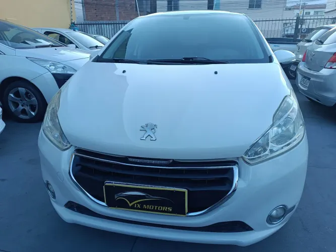Peugeot 208 Allure 1.5 Flex 8V 5P 2014