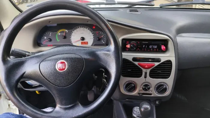 Fiat Palio 1.0 Economy Fire Flex 8V 4P 2012