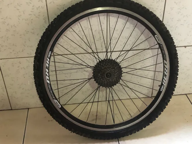Venda pinéu bicicleta