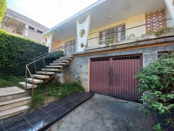 Casa com 4 dormitórios à venda, 233 m² por R$ 550.000 - Centro - Rio Claro/SP