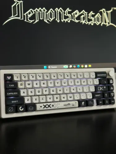 Teclado Mecânico Custom GMK 67