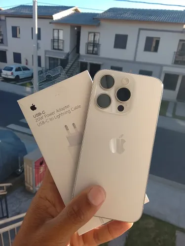 IPHONE 15 PRO 