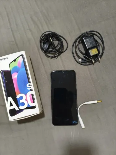Samsung Galaxy A30