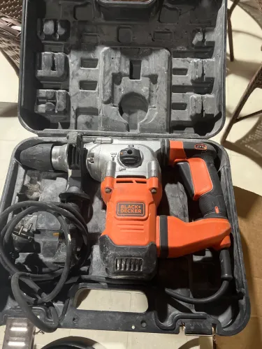 Martelete elétrico Grande Black & decker
