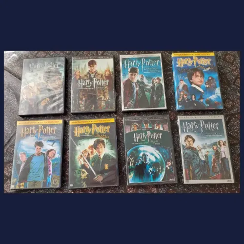 8 DVDs de Harry Potter (vir buscar/enviar app no Marco, Pix)