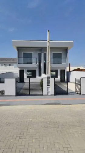 Sobrado para Venda em Palhoça, Nova Palhoça, 2 dormitórios, 1 banheiro, 2 vagas