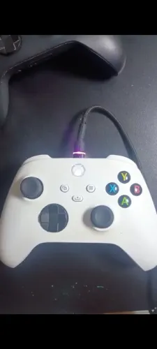 Vendo 2 controles de Xbox séries X/S para reparo leia o anúncio!
