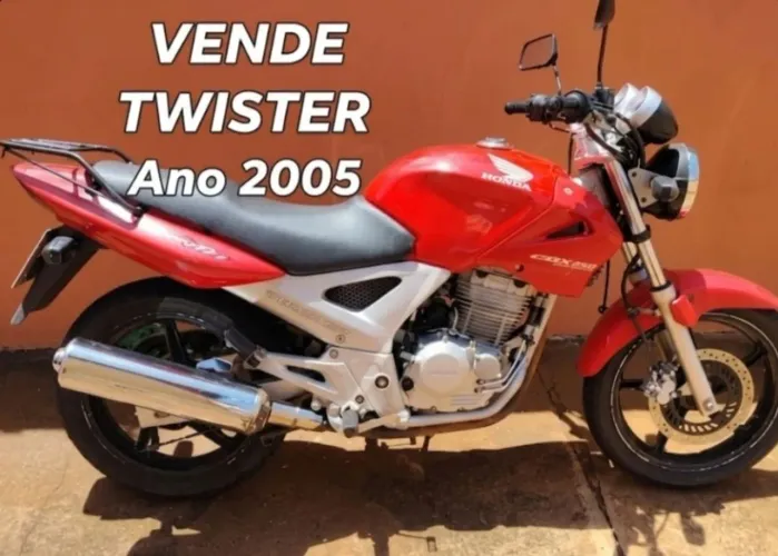 CBX TWISTER 2005 VERMELHA