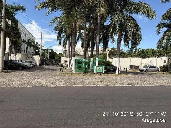 Apartamento com 2 dormitórios à venda, 44 m² por R$ 83.796,41 - Conjunto Habitacional Dout