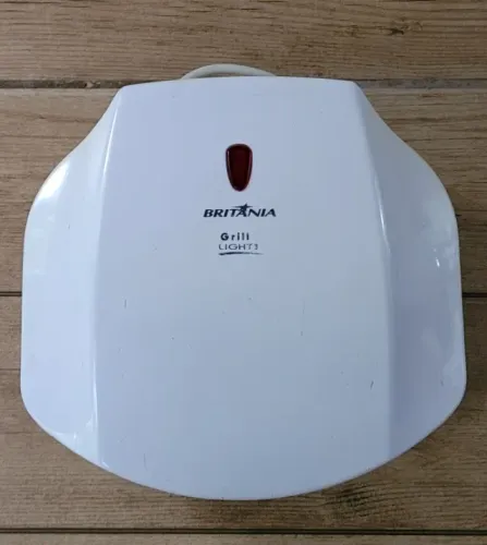 Grill Light 3 Britânia 110V
