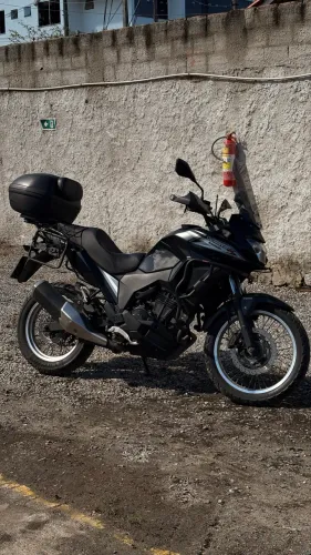 Versys 300x com acessórios
