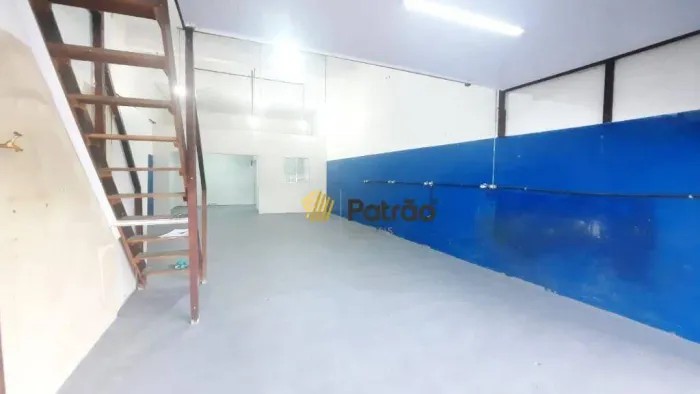 Salão Comercial bem localizado.