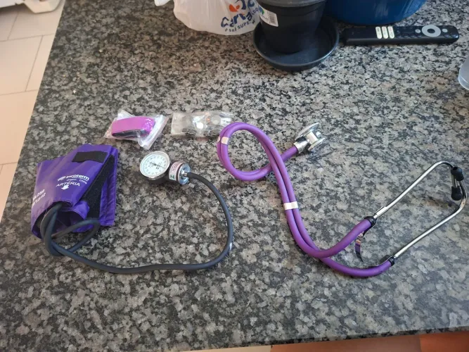 Kit Enfermagem Completo Incoterm | Aparelho de Pressão + Estetoscópio Roxo