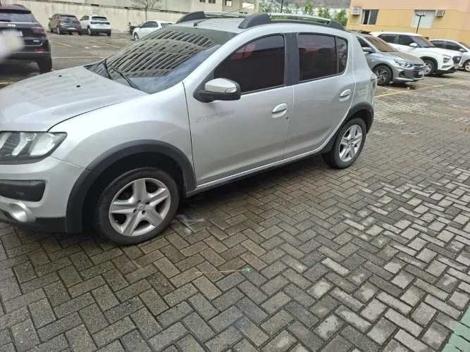 Renault Sandero Stepway Hi-power 1.6 8V 5P 2015