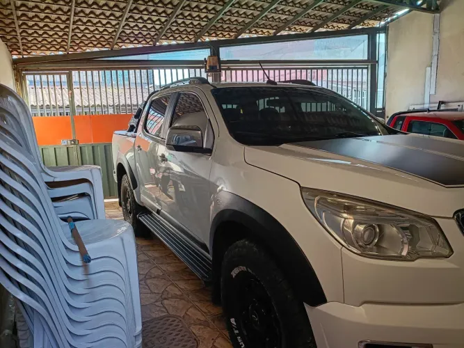 Chevrolet S10 Pick-up LTZ 2.4 F.power 4X2 CD 2014
