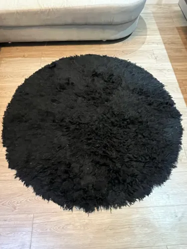 Tapete Redondo Peludo Preto 1,50 x 1,50 - Elegância e Conforto