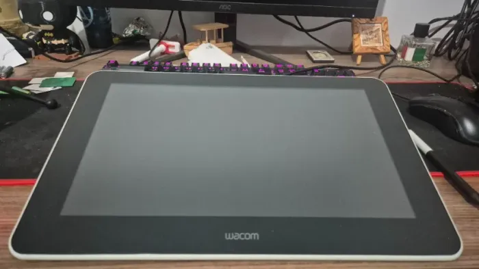 Mesa Digitalizadora Wacom One 13 (DTC-133) Completa + Cabo 3-em-1 Original