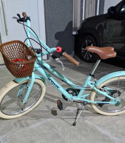 Bicicleta B-Twin novinha
