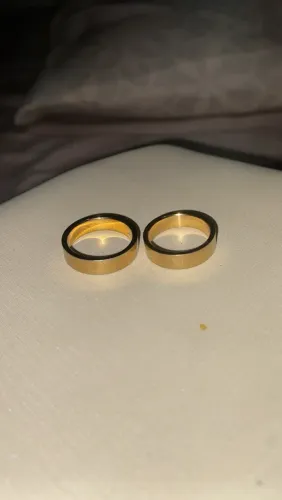 Alianças banhadas a ouro 