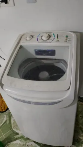Máquina de lavar roupas Eletrolux 8kg