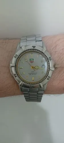 TAG HEUER