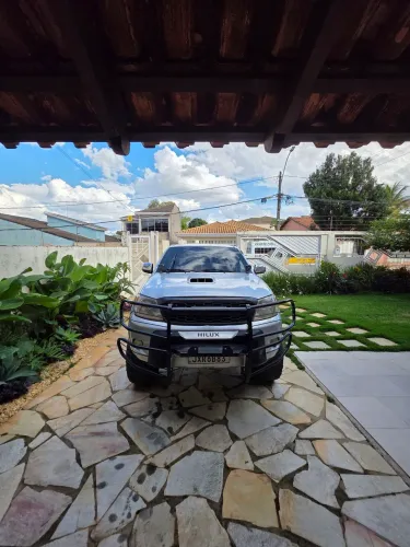 Toyota Hilux CD SRV D4-d 4X4 3.0 TDI Diesel AUT 2008