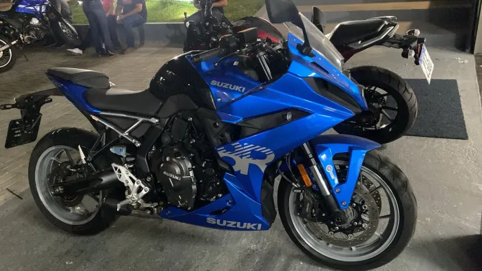 Vendo moto Suzuki gsx-8r