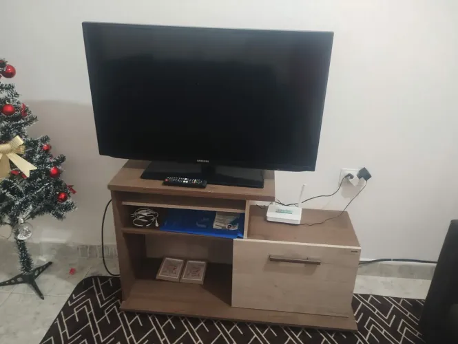 Vendo móveis e eletros bem úteis 