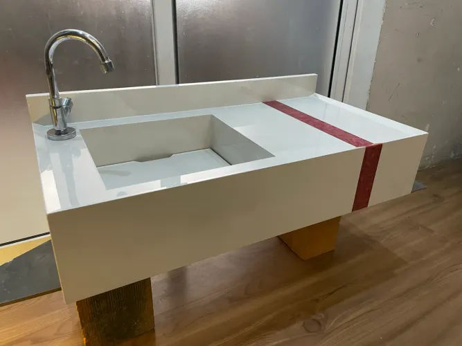 Pia de banheiro em porcelanato 