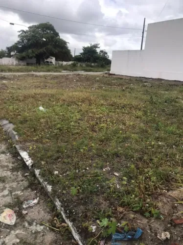 Vende-se Lote de Terreno 