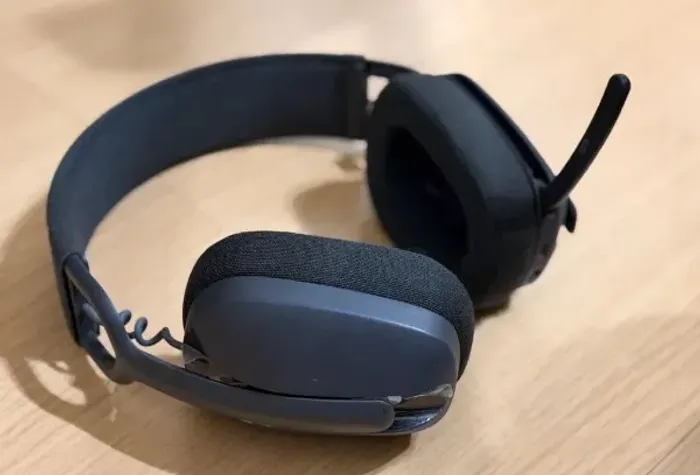 Headset sem fio logitech Zone Vibe 100 grafite em estado de novo
