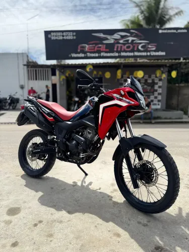 HONDA SAHARA 300 2025 ?