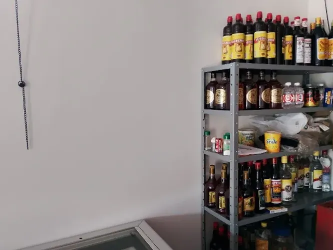 vende se um Bar com todos equipamentos 2 freezer 1 cerveja uns 10 jogos de mesa e cerveja 