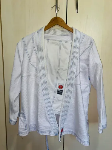 Kimono Jiu-Jitsu Murasaki Sports - Tamanho A0 / F2 (Estado de Novo)