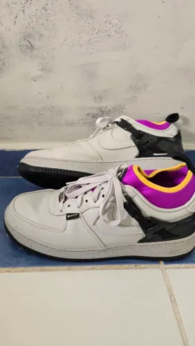 Tênis Nike Air Force 1 x Undercover - tam 43