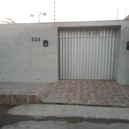 - Casa na Cidade Operária