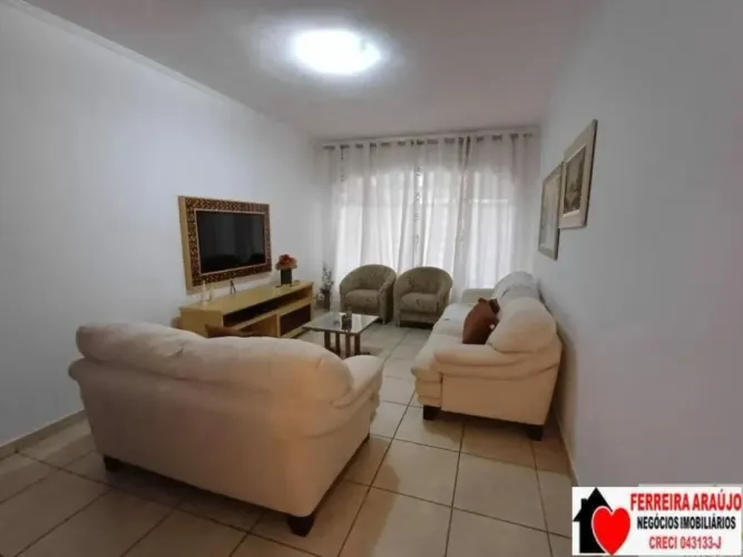 Sobrado com Piscina e Edícula à Venda no Jardim Cupecê ? 137m²