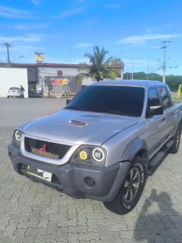 Mitsubishi L200 GL 2.5 4X4 CD Diesel 2010